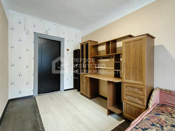 Комната , 89 кв.м., Россия,  Московская область,  Серпухов г.,  Химиков ул., 13
